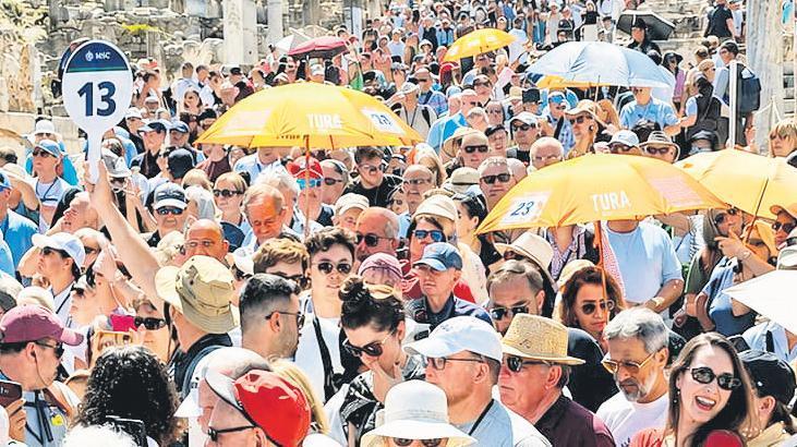 Bayramda tarihe 1.5 milyon ziyaretçi